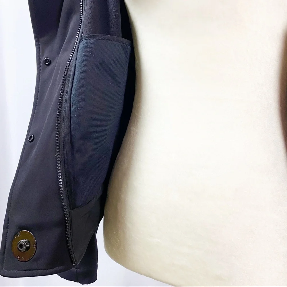 Lululemon AUDREY JACKET  Wind RainTech Softshell